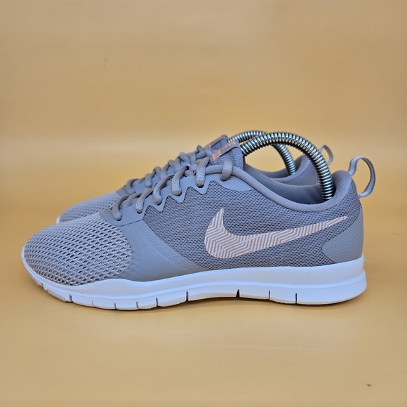 Nike Flex Essential TR 'Grey Pink Quartz' Women's Training Shoes Size 6 - Picture 1 of 8